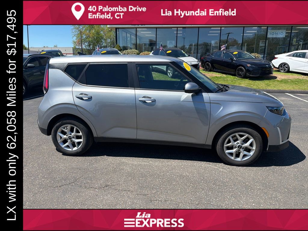 Used 2024 Kia Soul LX w/ Option Group 015 FWD video 2