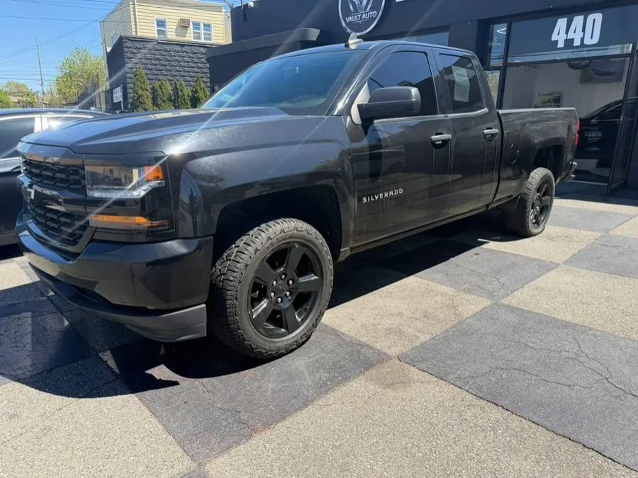 Used 2016 Chevrolet Silverado 1500 W/T w/ Black Out Edition RWD image 2