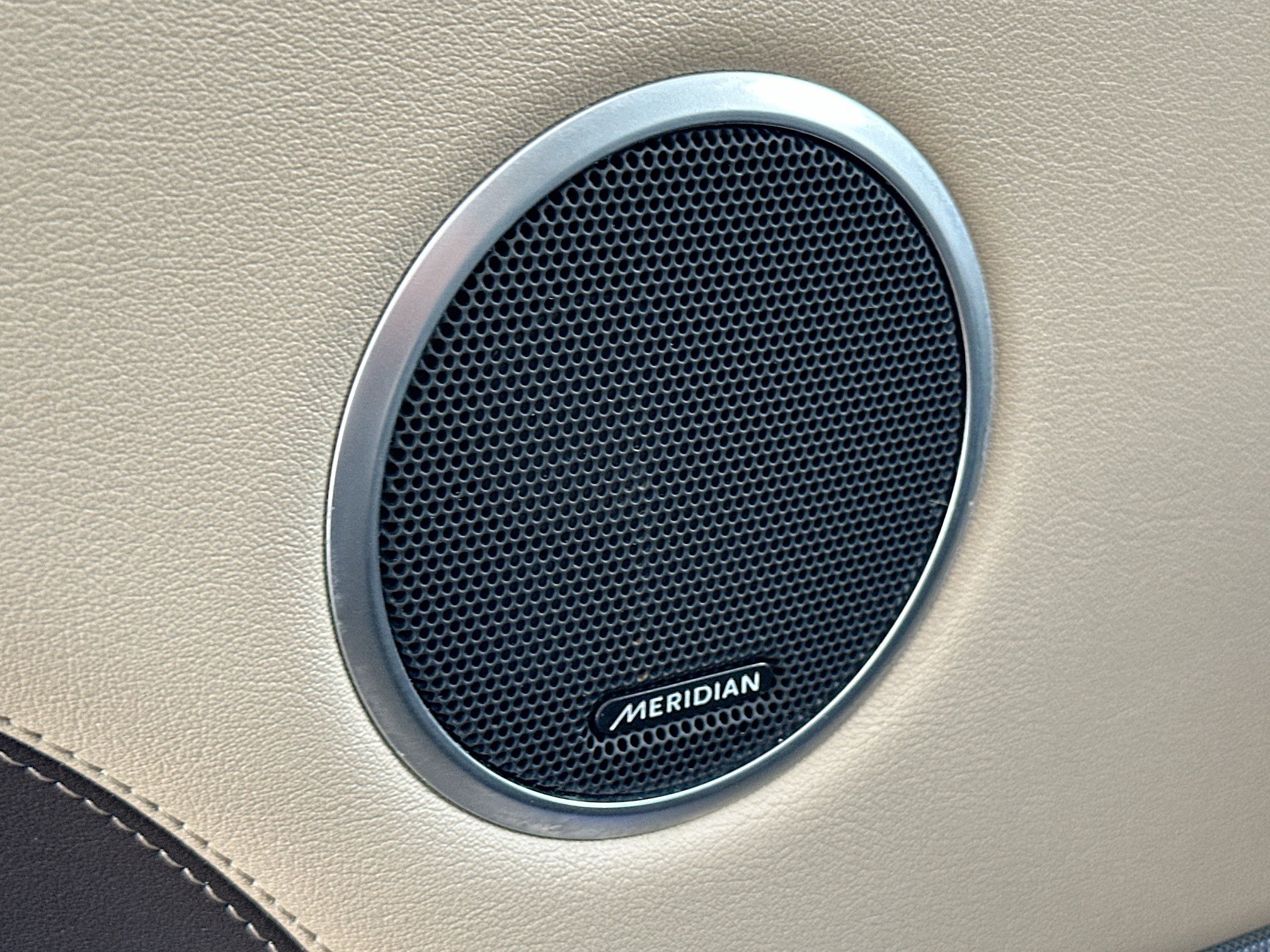 Used 2020 Land Rover Range Rover Sport HSE image 18