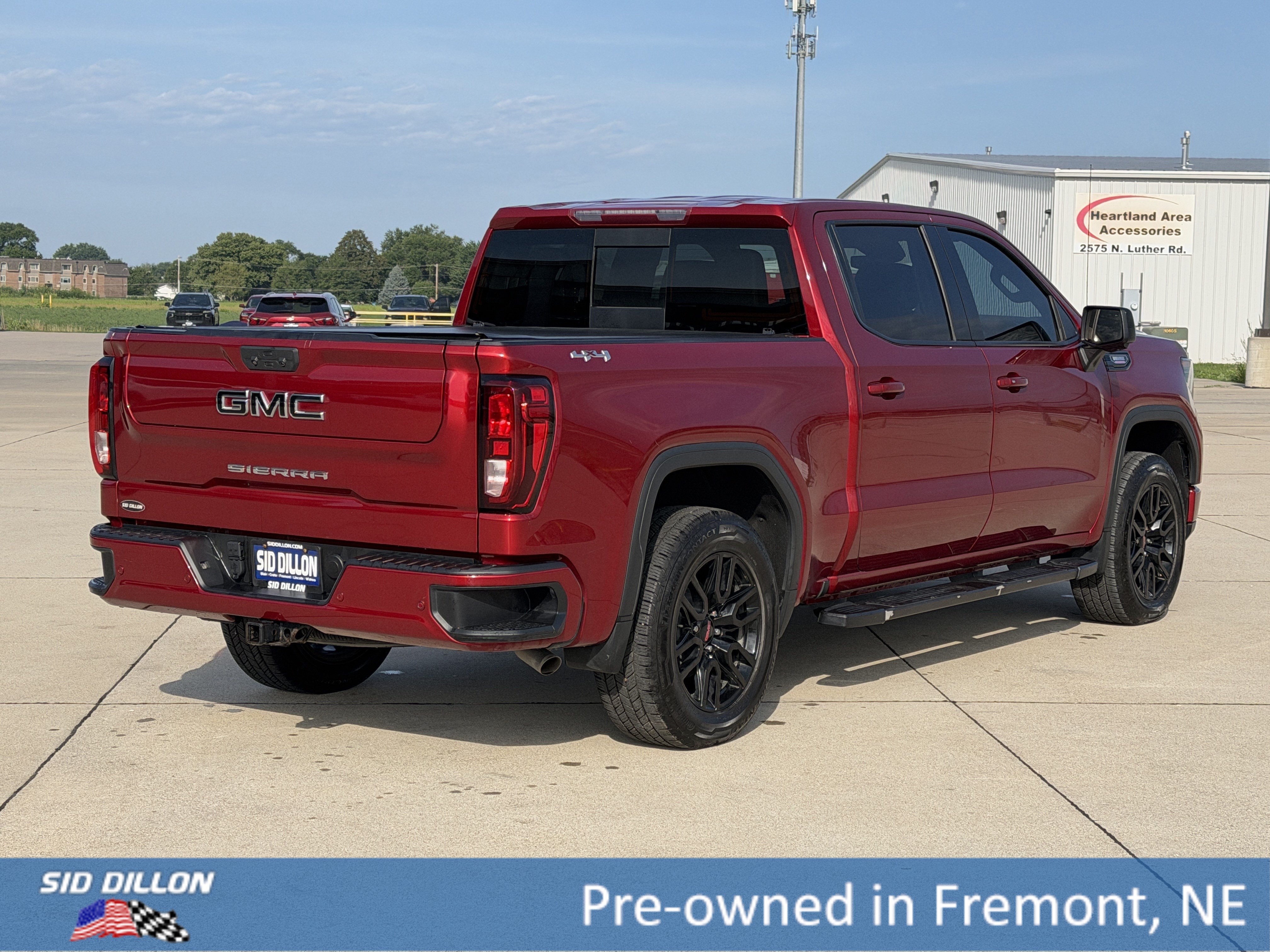 Certified 2022 GMC Sierra 1500 Elevation w/ Elevation Premium Package AWD/4WD image 4
