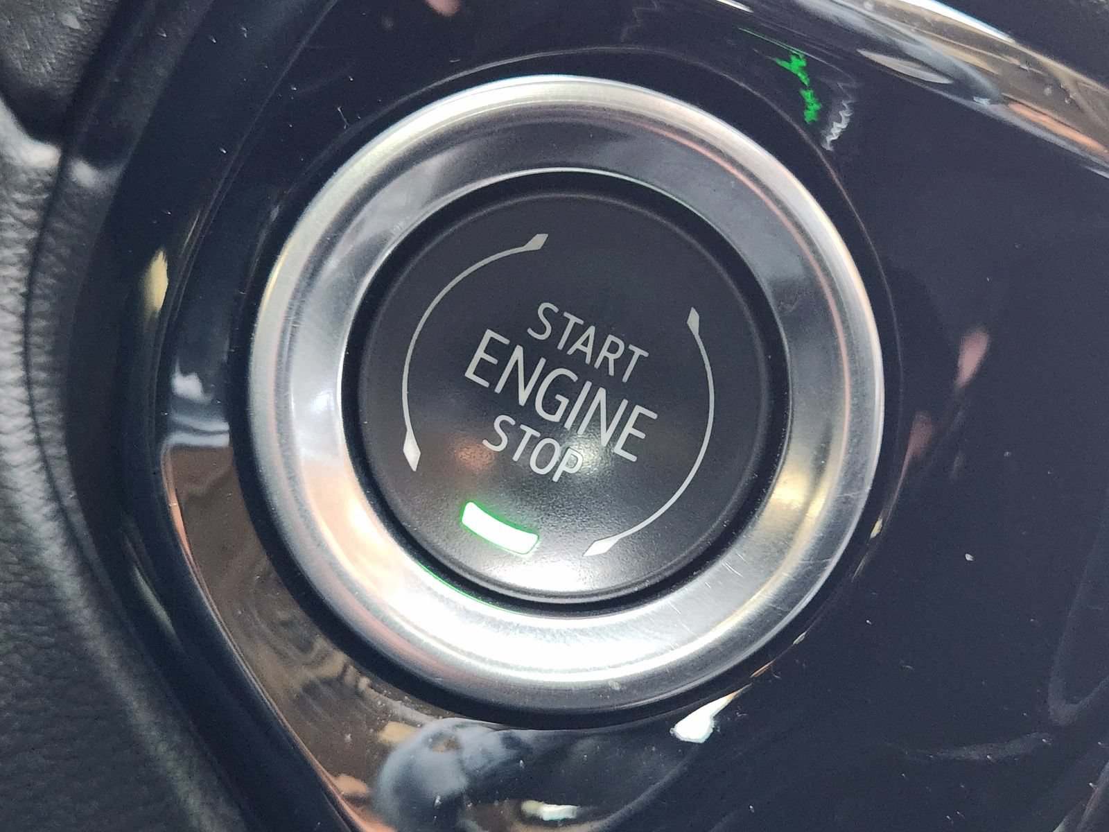 Used 2025 Chevrolet Silverado 1500 LT AWD/4WD image 21