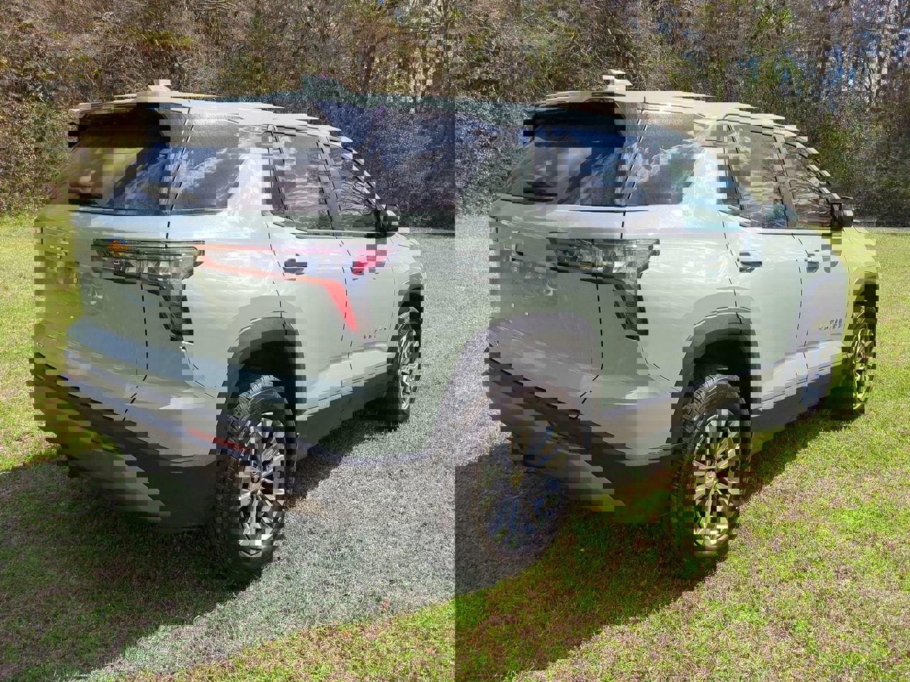 Used 2025 Chevrolet Equinox LT image 4