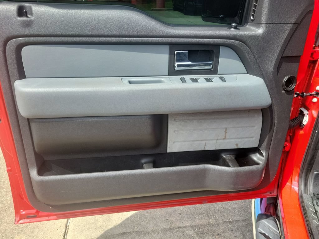 Used 2013 Ford F150 XLT w/ XLT Chrome Pkg RWD image 13