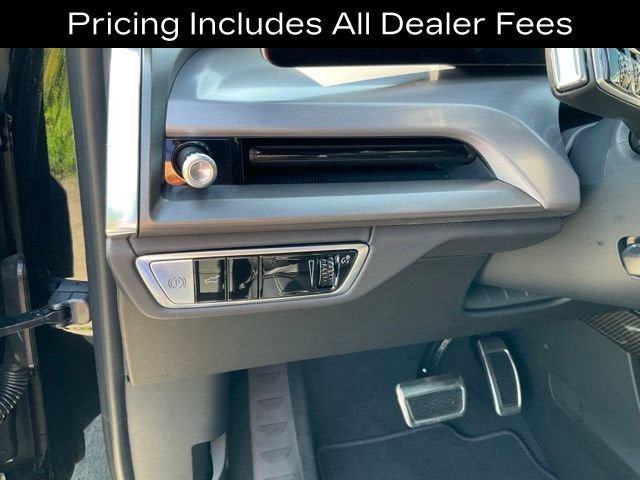 New 2027 Cadillac Vistiq Sport AWD/4WD image 6