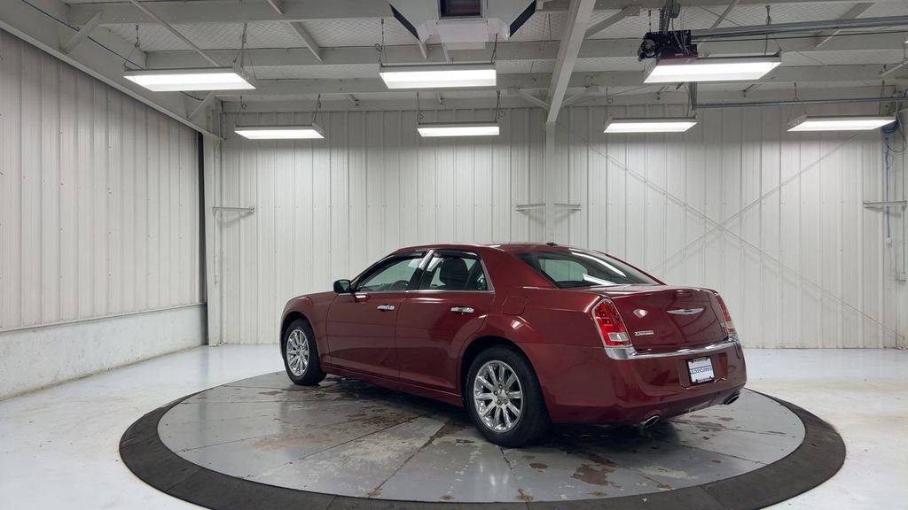Used 2012 Chrysler 300 Limited RWD image 6