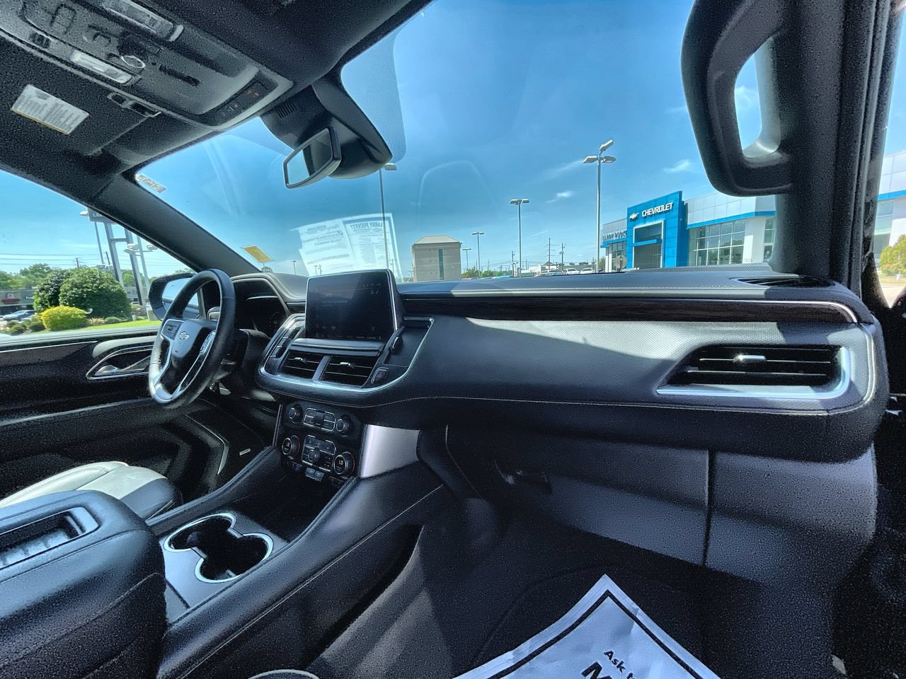 Used 2024 Chevrolet Tahoe Premier AWD/4WD image 29