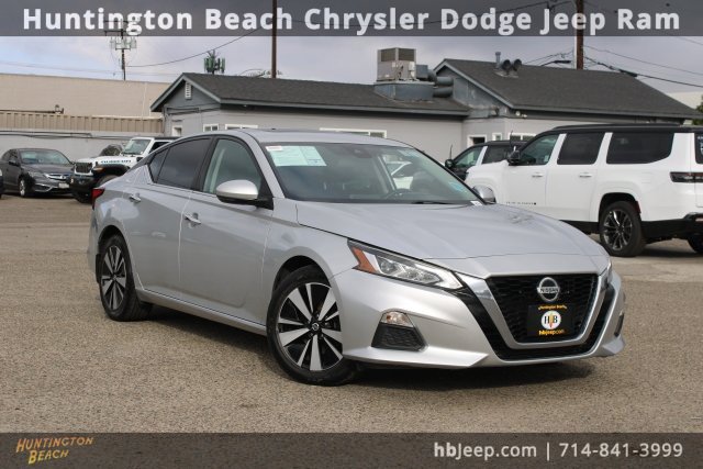 Used 2021 Nissan Altima 2.5 SV w/ SV Premium Package