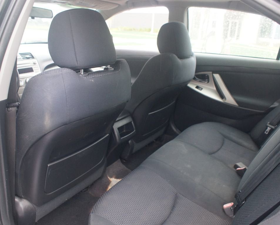 Used 2011 Toyota Camry SE w/ SE Extra-Value Pkg #1 FWD image 10
