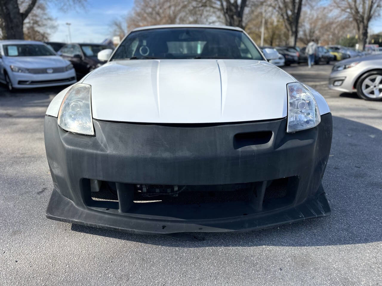 Used 2006 Nissan 350Z Coupe w/ (N93) Cargo Convenience Pkg image 2