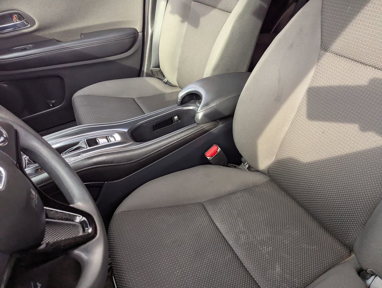 Used 2020 Honda HR-V LX image 21