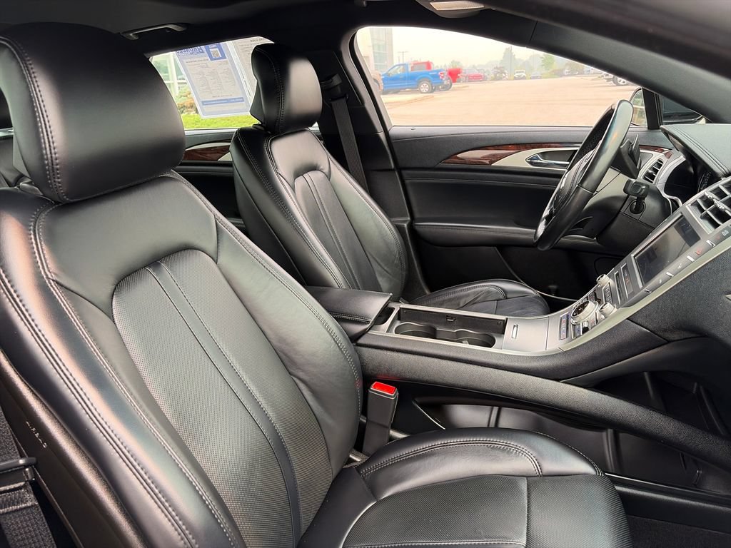 Used 2019 Lincoln MKZ Reserve AWD/4WD image 12