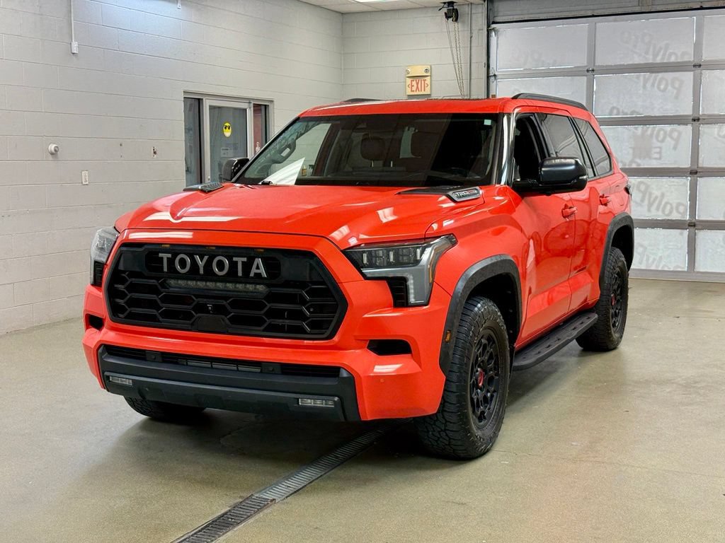 Used 2023 Toyota Sequoia TRD Pro AWD/4WD image 3
