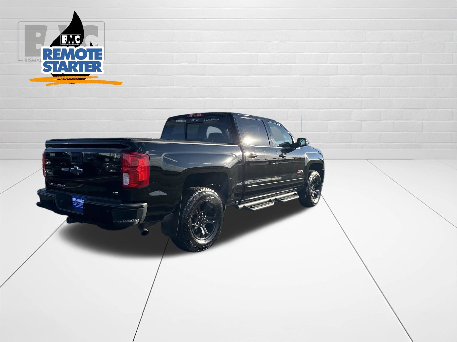 Used 2017 Chevrolet Silverado 1500 LTZ Z71 w/ Midnight Edition AWD/4WD image 3