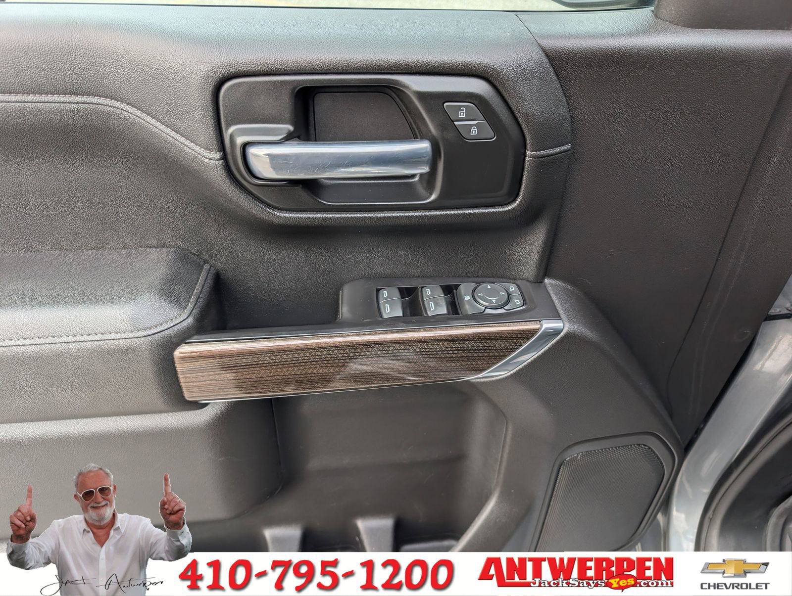 Used 2020 Chevrolet Silverado 1500 RST image 20