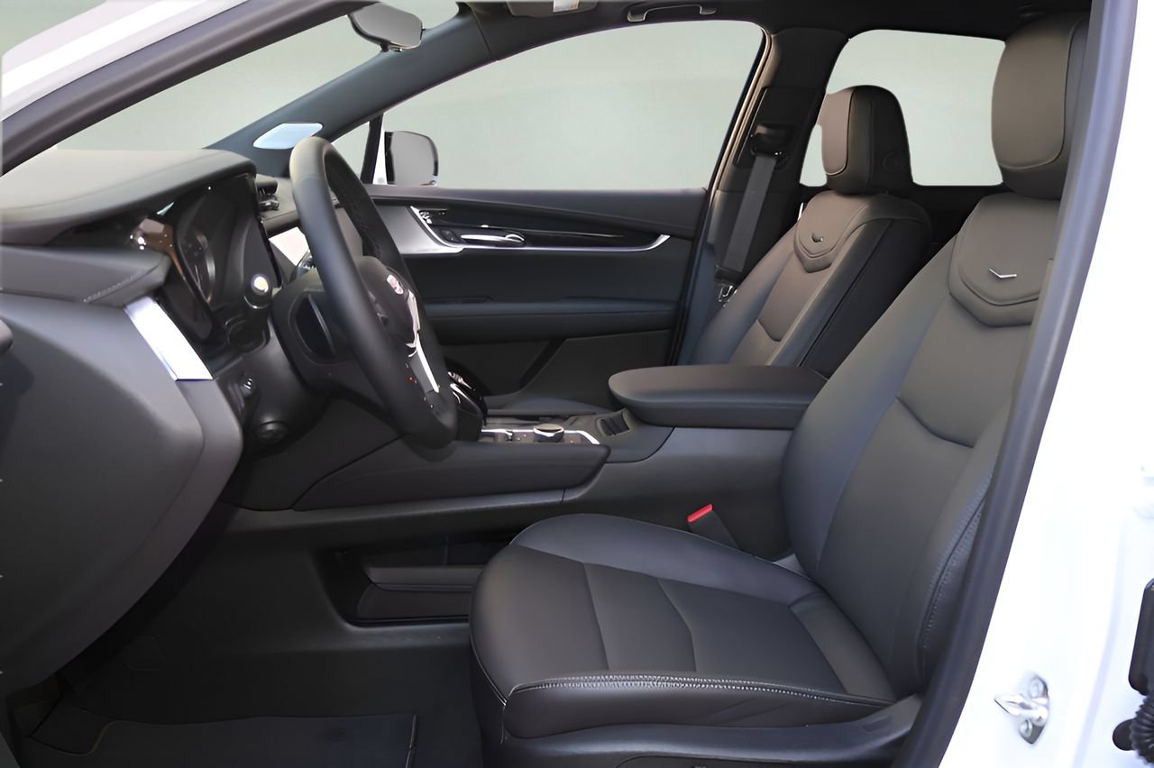 Certified 2026 Cadillac XT5 Premium Luxury FWD image 10