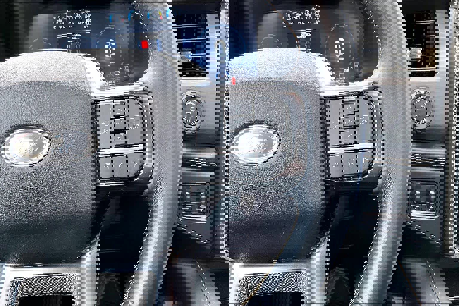 Used 2023 Ford Expedition Platinum image 25