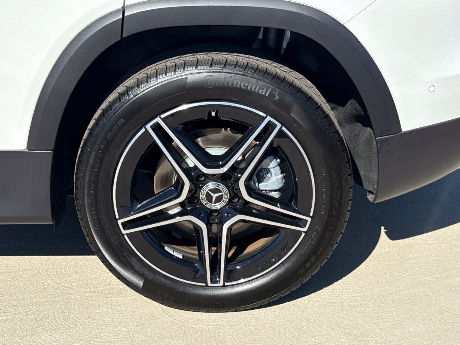 New 2026 Mercedes-Benz GLB 250 4MATIC image 14