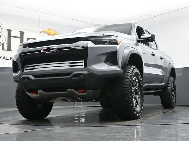 Used 2026 Chevrolet Colorado ZR2 AWD/4WD image 4