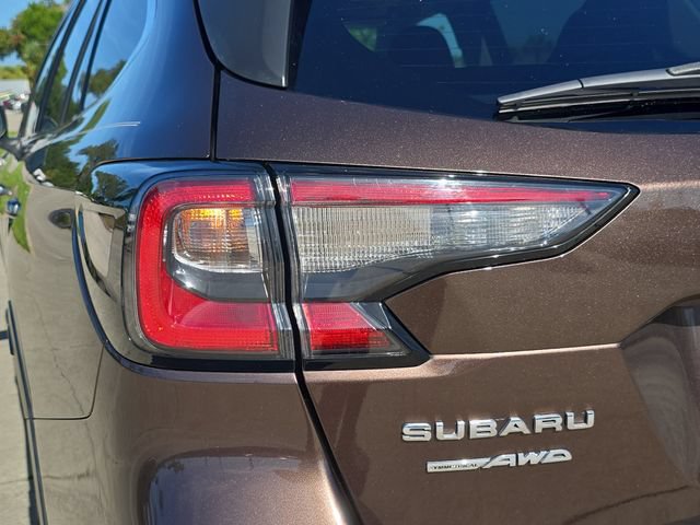 Certified 2021 Subaru Outback Touring XT AWD/4WD image 7