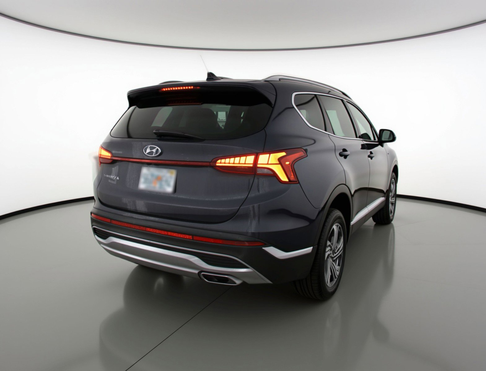 Used 2023 Hyundai Santa Fe SEL w/ Premium Package image 9