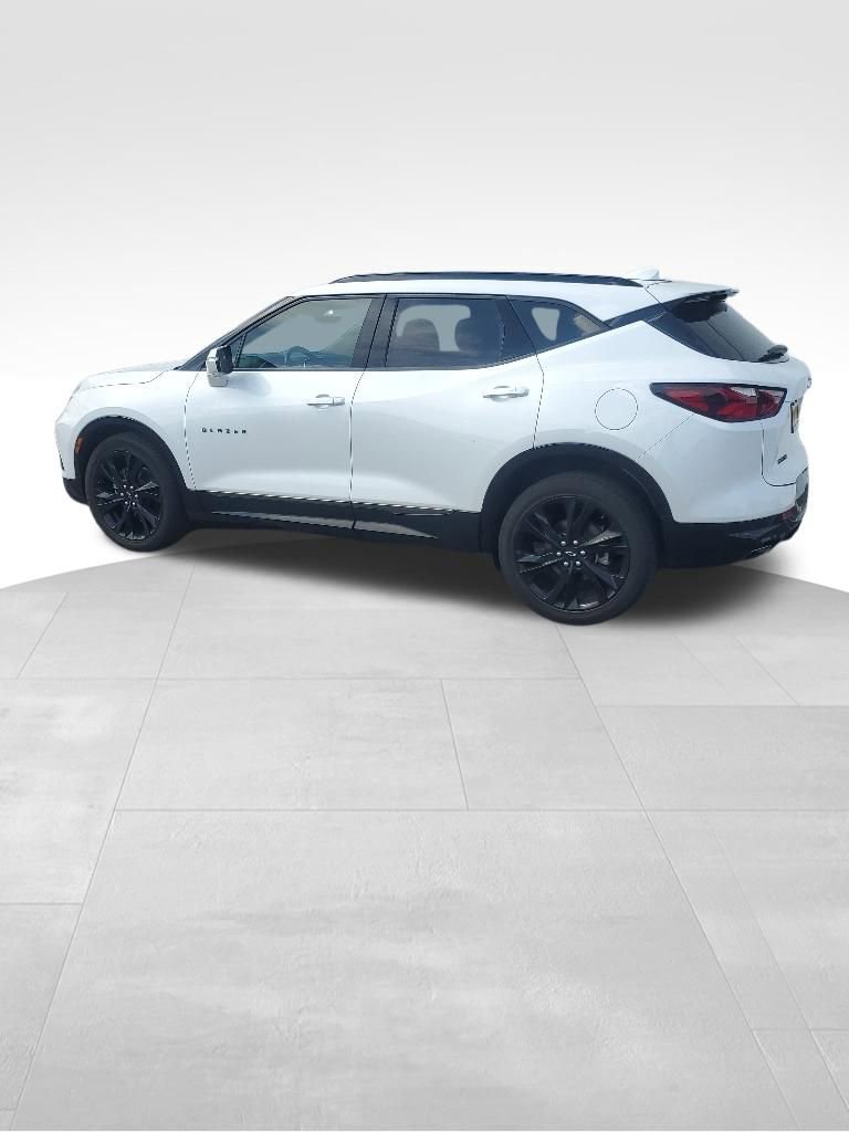 Used 2021 Chevrolet Blazer RS w/ Enhanced Convenience Package FWD image 3