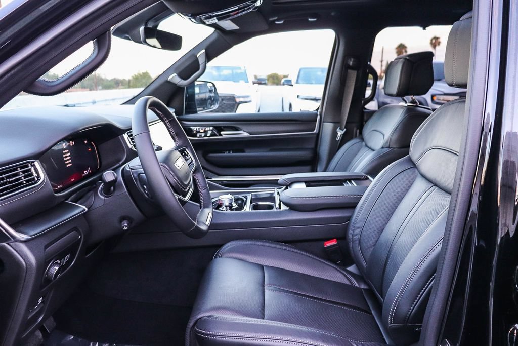 New 2026 Jeep Grand Wagoneer Summit AWD/4WD image 21