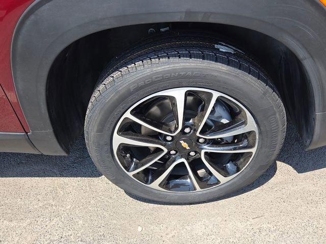 Used 2025 Chevrolet TrailBlazer LT AWD/4WD image 4