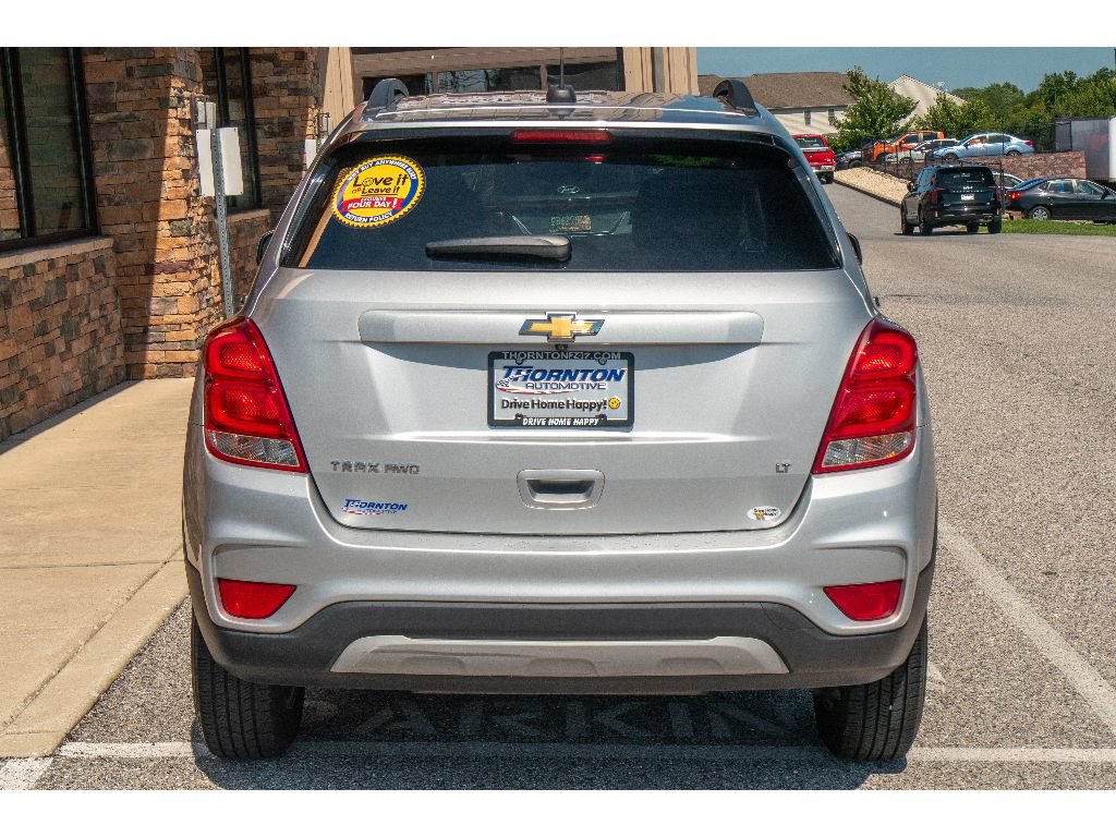 Used 2018 Chevrolet Trax LT w/ LT Convenience Package AWD/4WD image 4