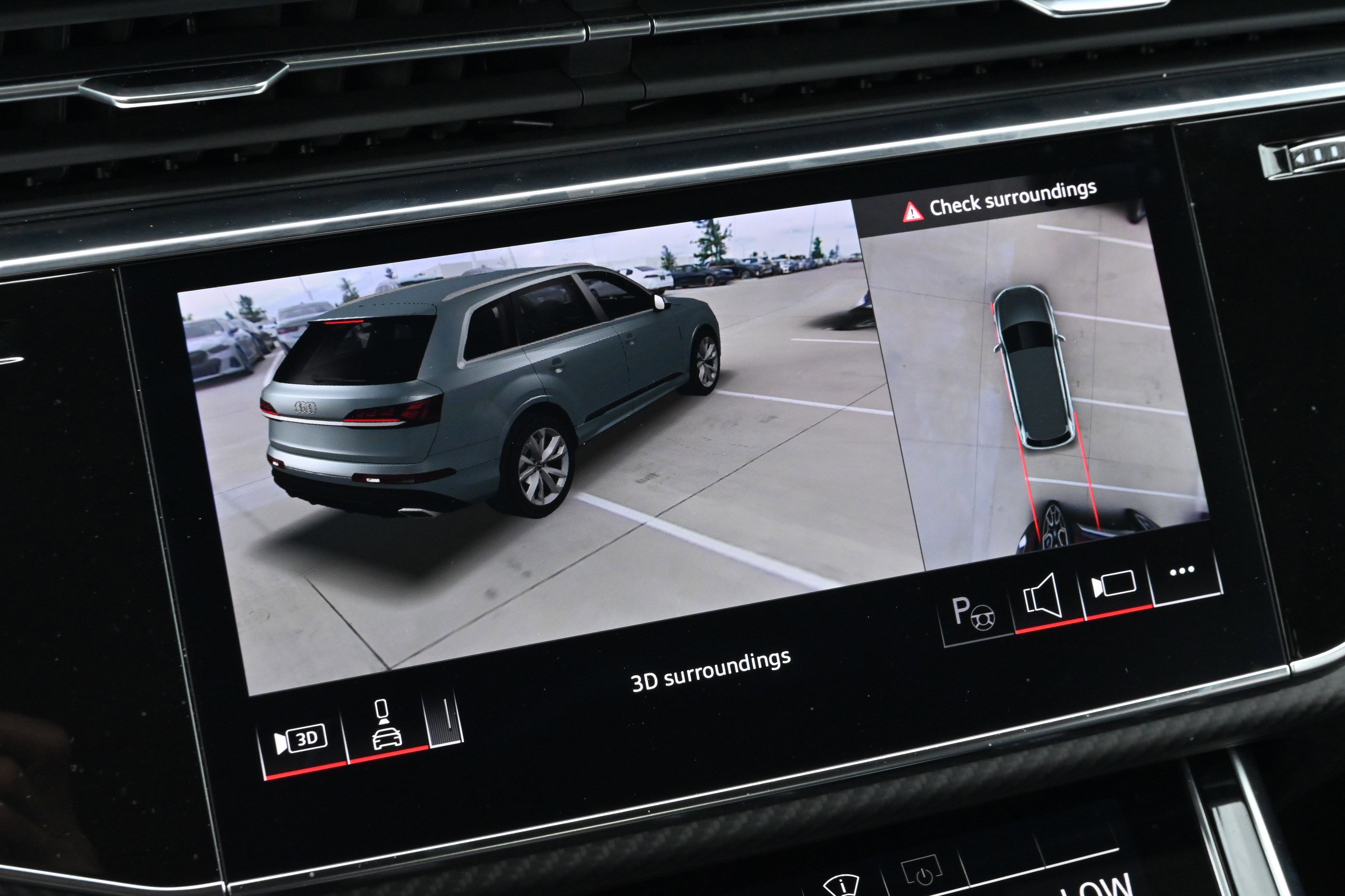 Used 2025 Audi SQ7 Prestige image 20