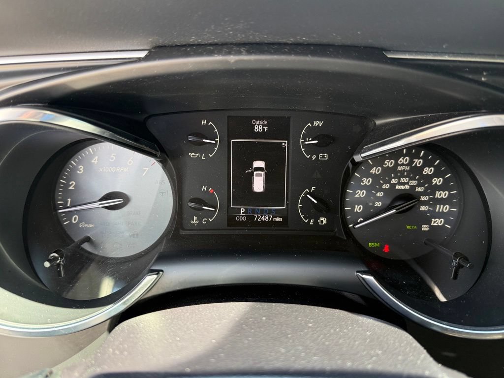 Used 2018 Toyota Sequoia Limited w/ Safety & Convenience Package AWD/4WD image 18