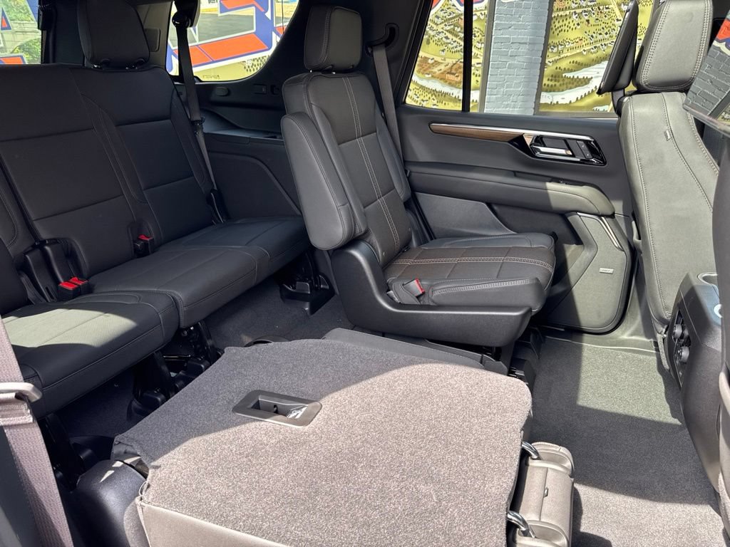 New 2026 Chevrolet Tahoe High Country AWD/4WD image 17