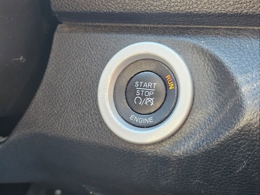 Used 2014 RAM 1500 Limited image 32