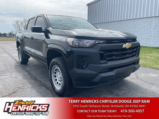 Used 2024 Chevrolet Colorado W/T w/ Safety Package image 1