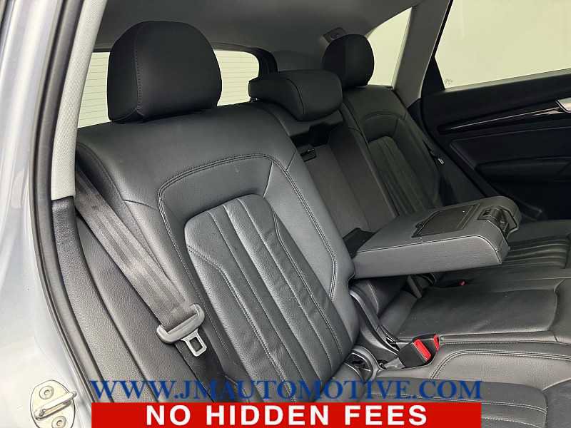 Used 2019 Audi Q5 2.0T Premium w/ Convenience Package AWD/4WD image 19