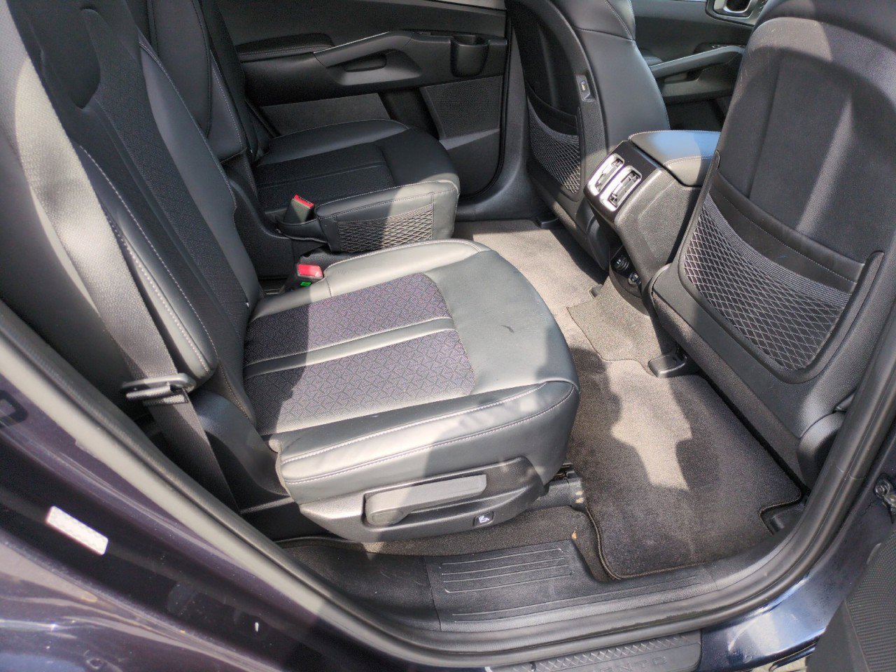 Used 2022 Kia Sorento S FWD image 42