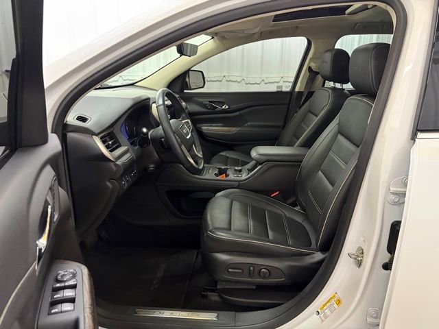 Used 2023 GMC Acadia Denali w/ Denali Ultimate Package AWD/4WD image 40