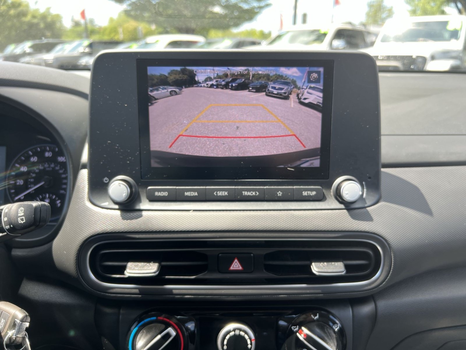 Used 2023 Hyundai Kona SE AWD/4WD image 18