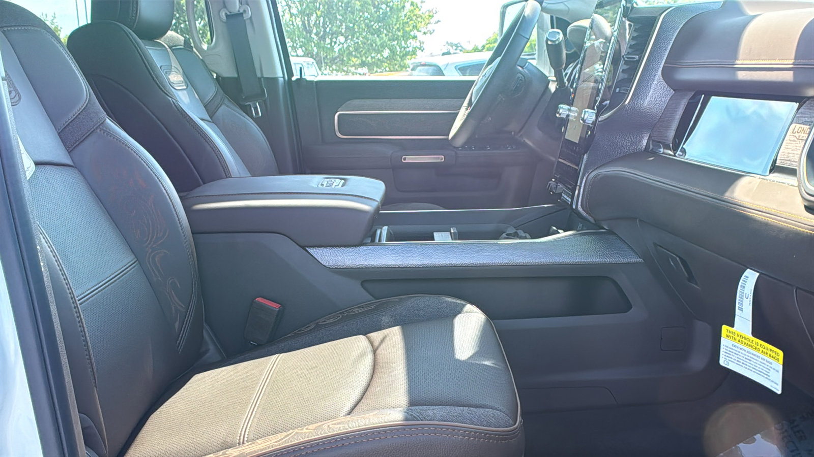 New 2026 RAM 2500 Limited AWD/4WD image 16