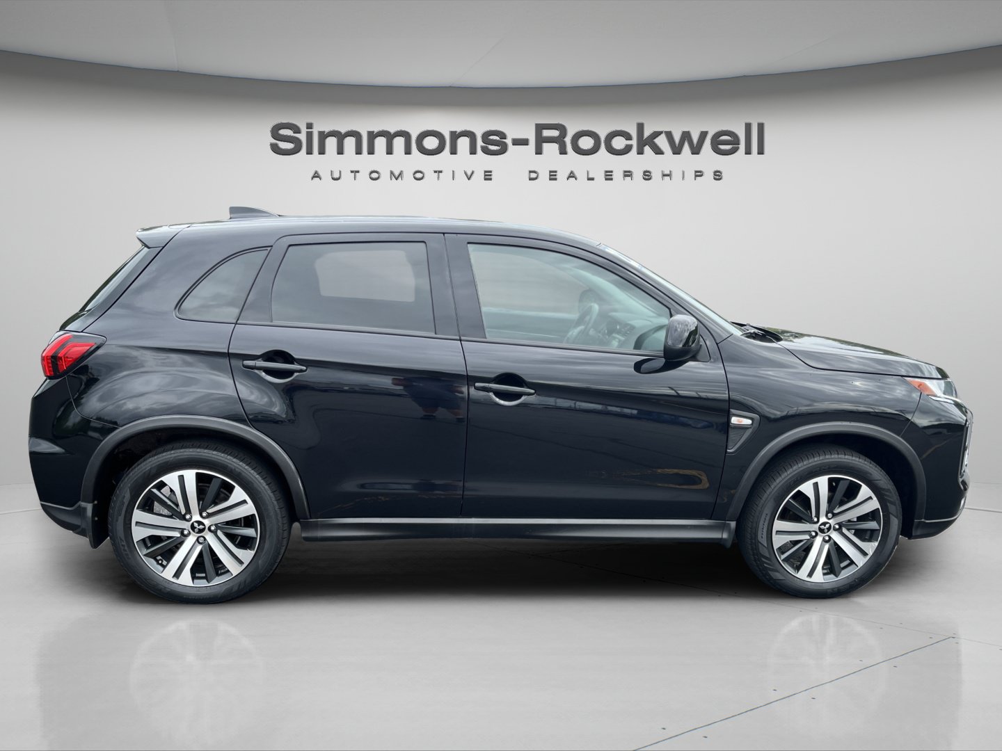 Used 2022 Mitsubishi Outlander Sport ES FWD image 5