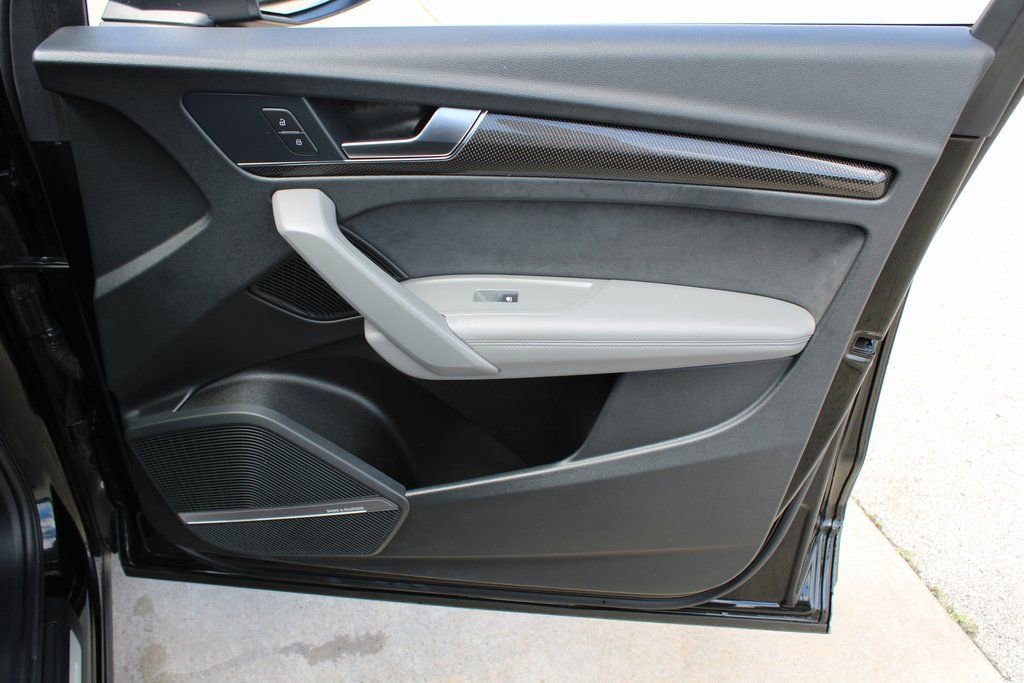 Used 2022 Audi SQ5 Premium Plus w/ Premium Plus Package image 28