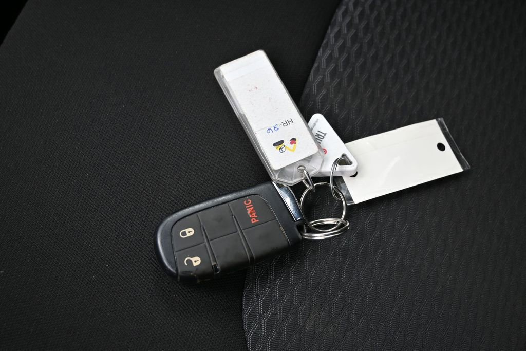Used 2023 Jeep Compass Sport AWD/4WD image 32