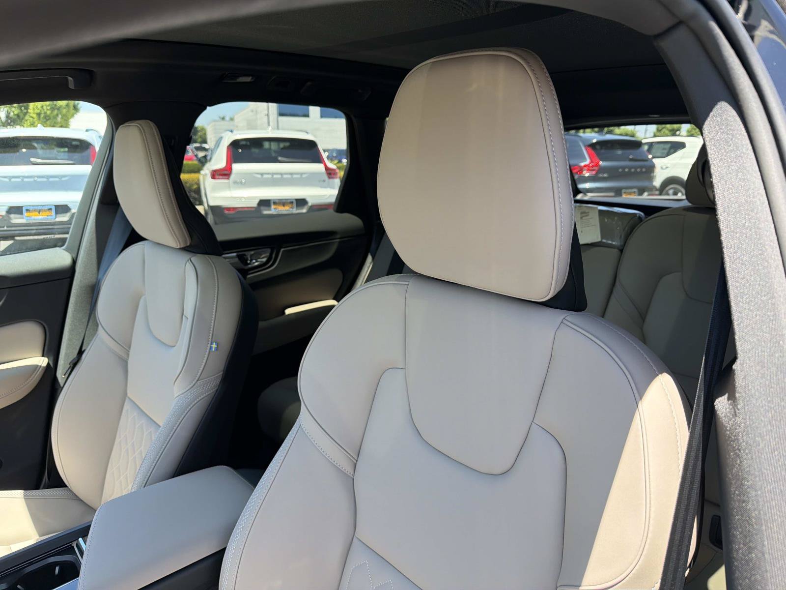 New 2026 Volvo XC60 B5 Core w/ Climate Package AWD/4WD image 13