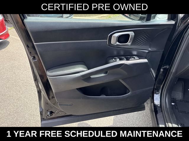 Used 2024 Kia Sorento S FWD image 12