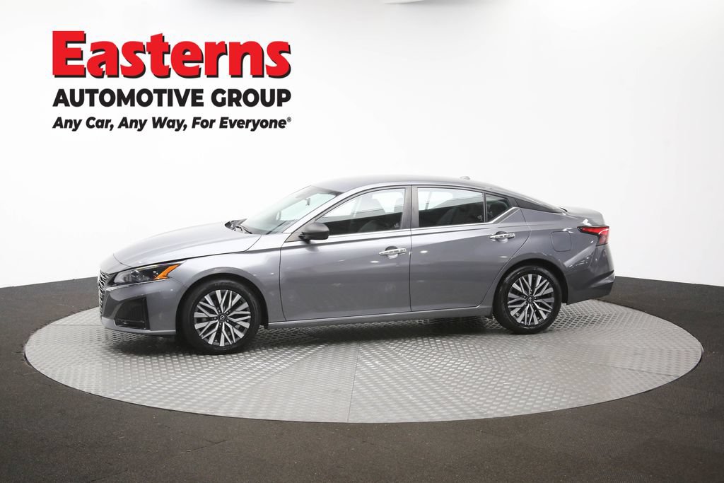Used 2024 Nissan Altima 2.5 SV FWD image 58