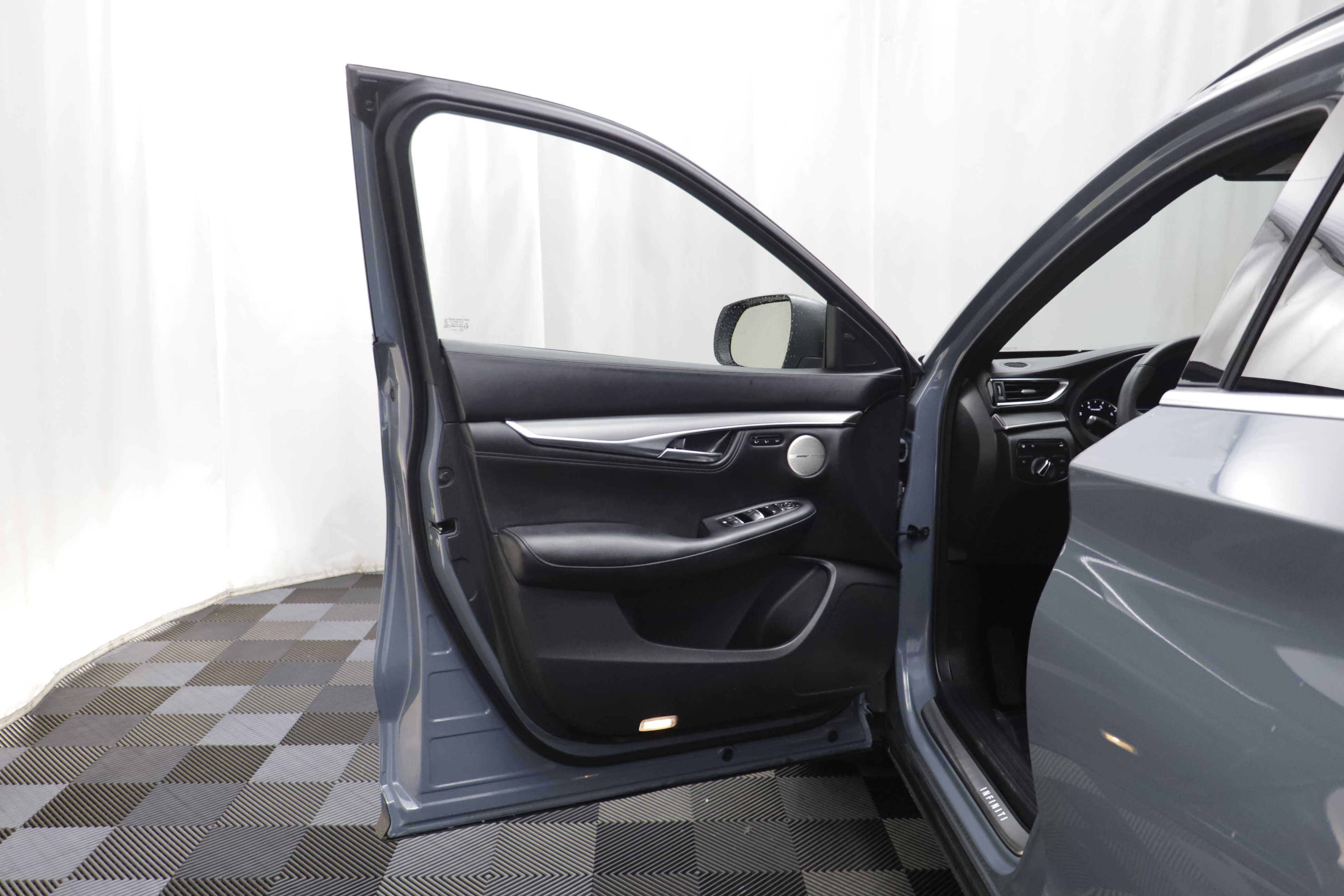 Used 2023 INFINITI QX55 Essential AWD/4WD image 4