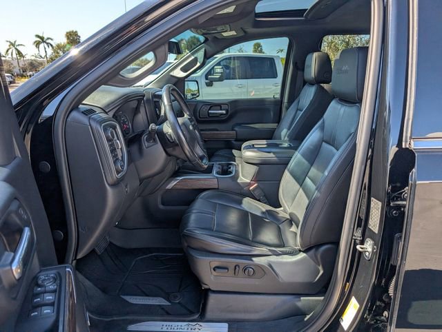 Used 2019 Chevrolet Silverado 1500 High Country w/ Technology Package AWD/4WD image 5