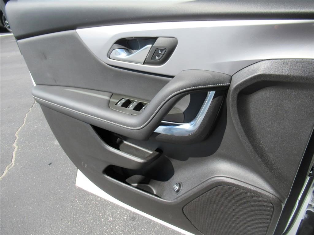 Certified 2024 Chevrolet Blazer LT w/ Convenience Package image 29