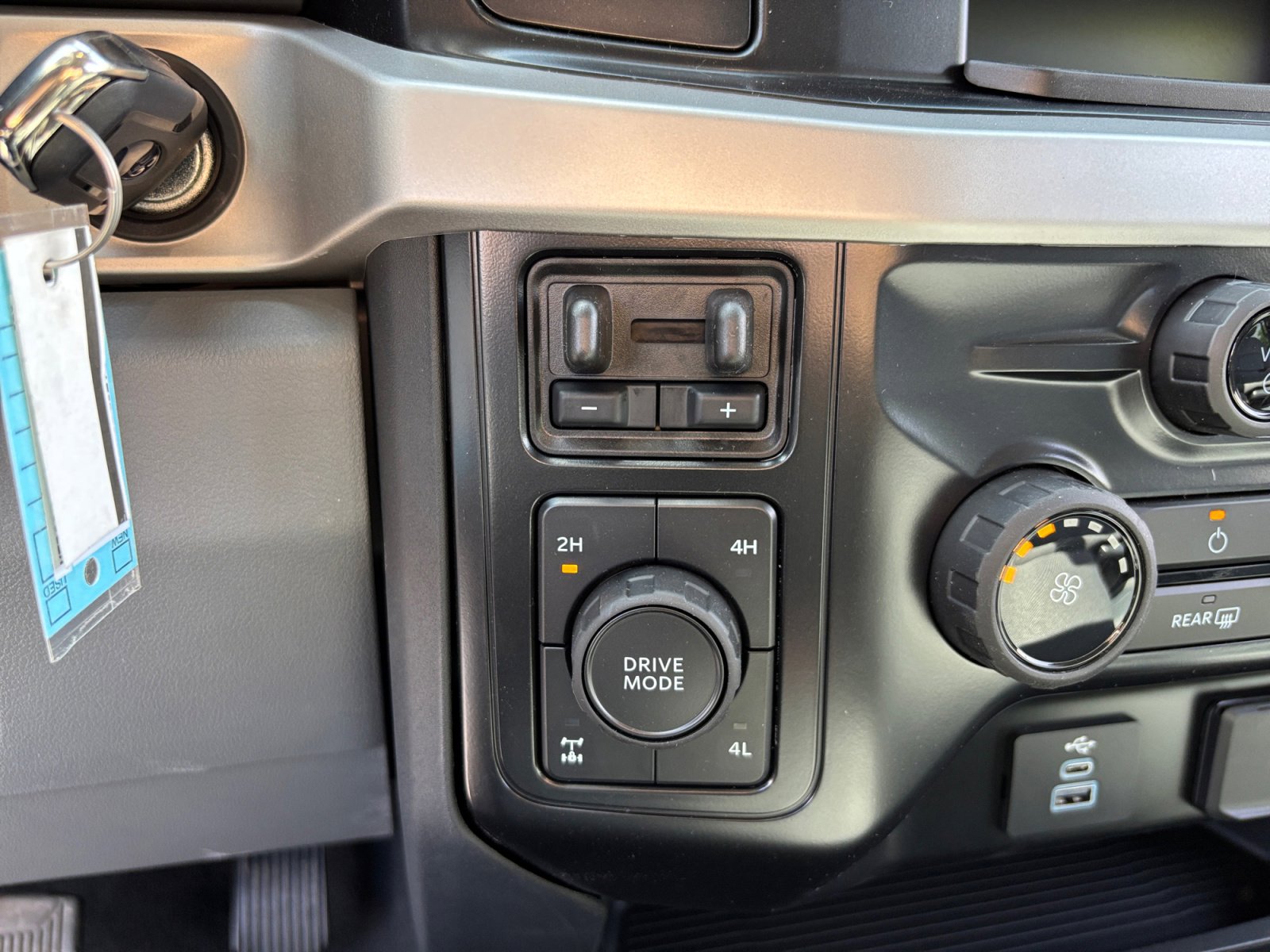 New 2026 Ford F250 XL image 30