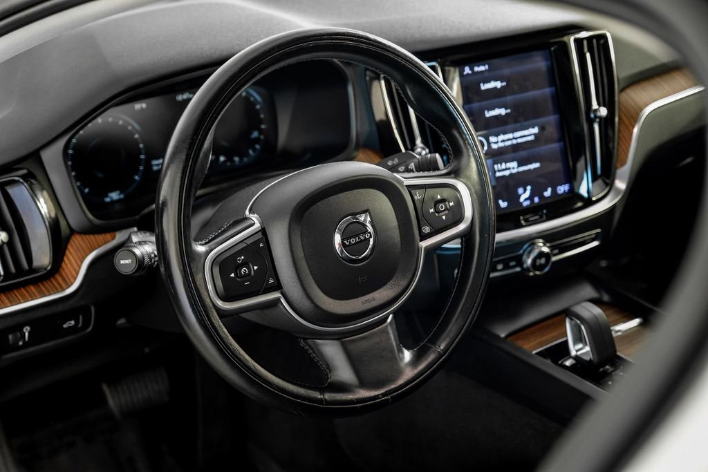 Used 2022 Volvo S60 B5 Inscription image 15