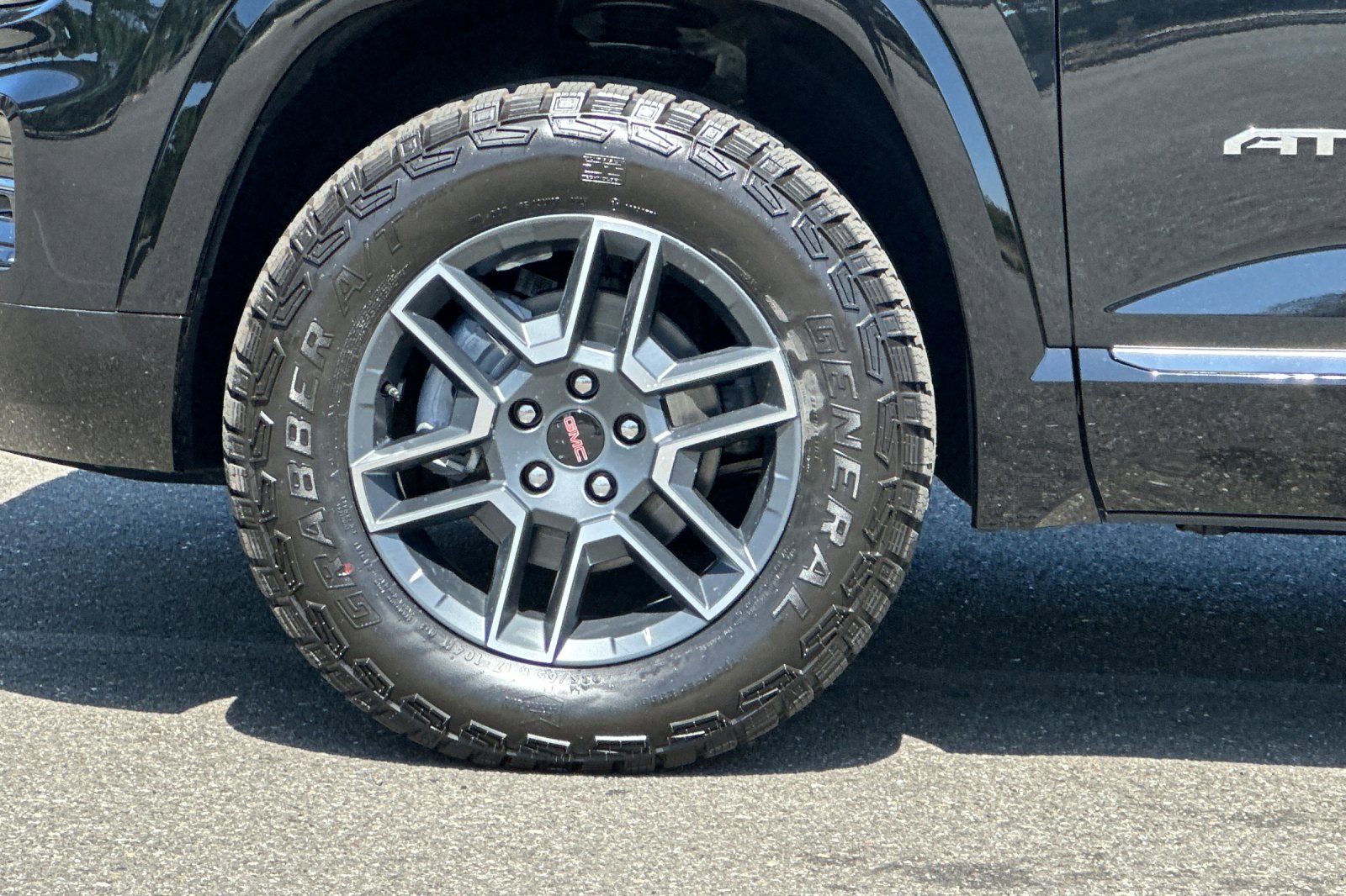 Used 2026 GMC Terrain AT4 image 27